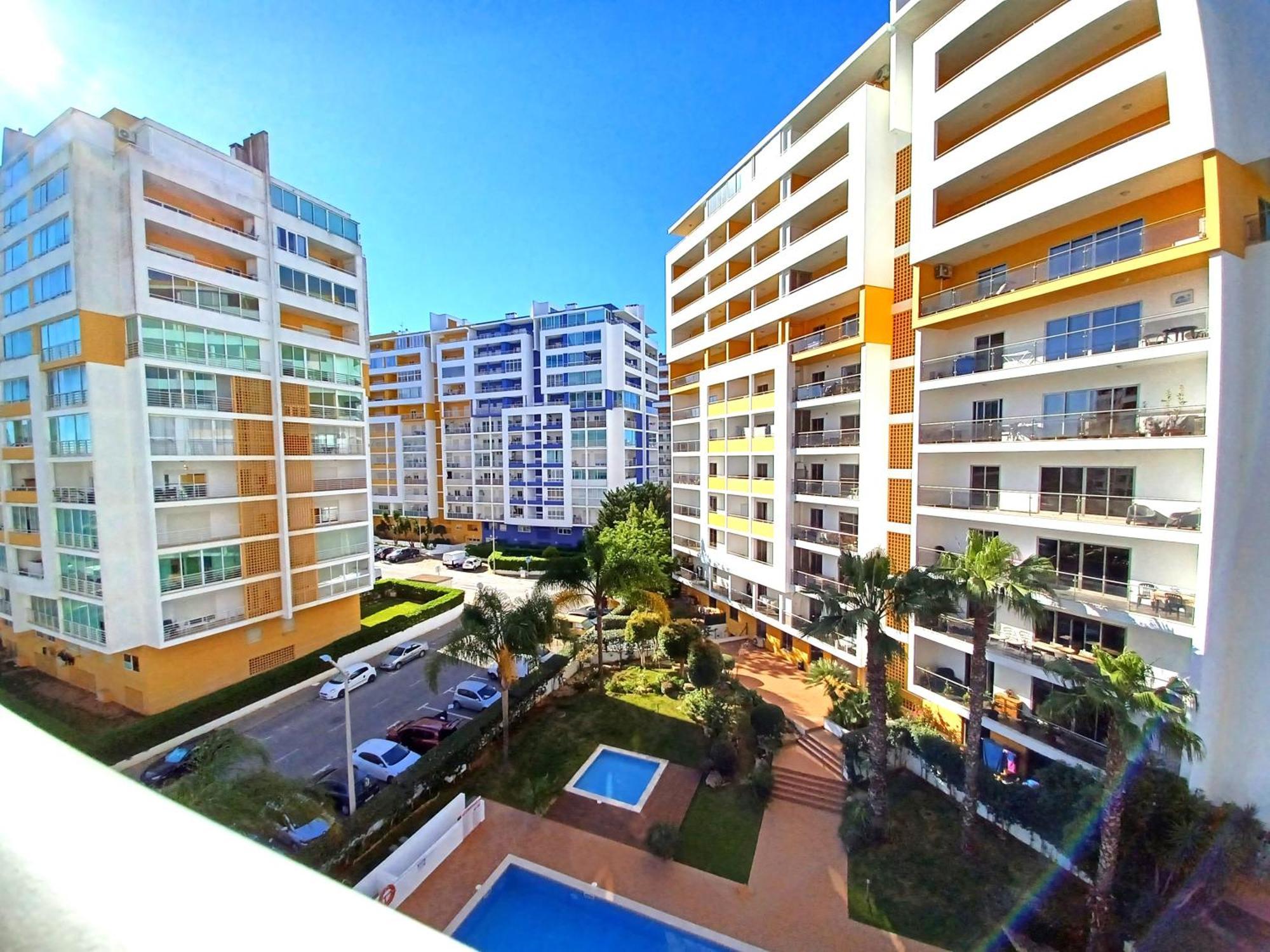 Edificio Lumina Sunshine Beach Apartment بورتيماو المظهر الخارجي الصورة